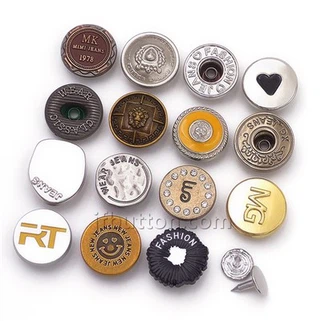 Cnaipí breise le haghaidh jeans