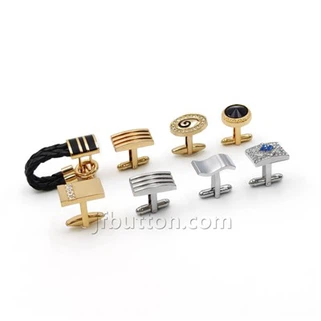 Stodaí léine tuxedo agus cufflinks